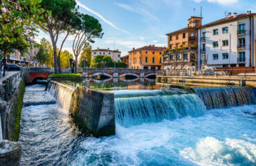 360_F_675451160_x25ocPyQ5oa6pZQgrKhAWZf55p5LCQpJ