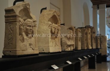 cm3rillf007o4ar74g4xsd1it-sez-romana-momum-funerari-3.full