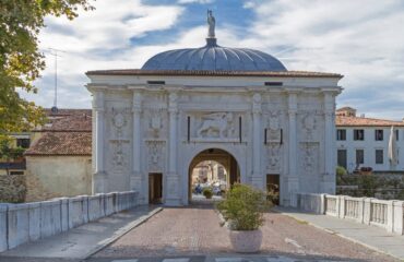 porta-san-tomaso-min